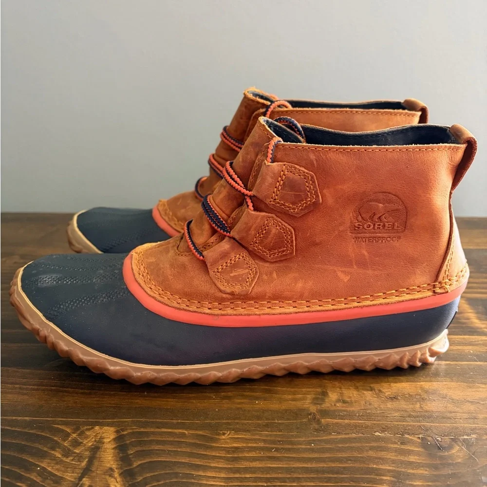 Sorel Out N About Leather Waterproof Duck Boots Carmel & Navy Women’s Size 8.5 - Picture 7 of 13